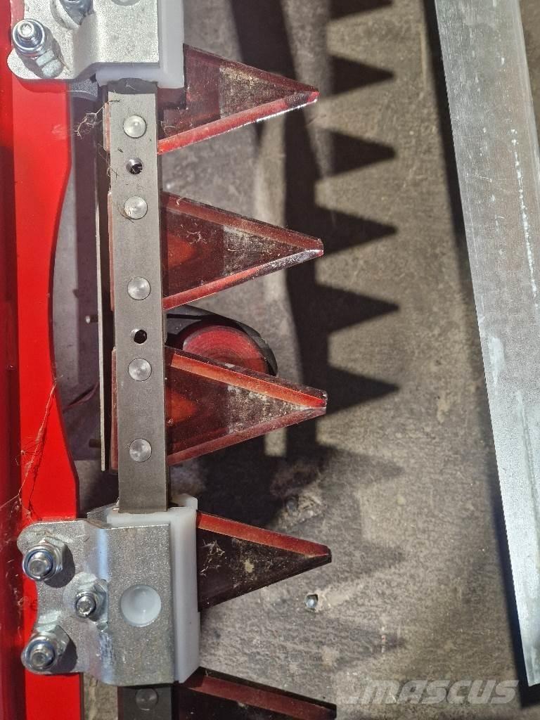 Idass 135 Elektro Combine capete pentru culegatoare