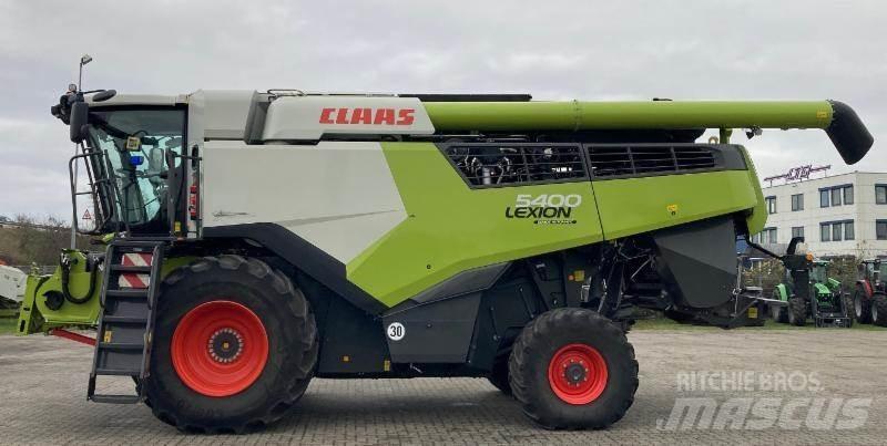 CLAAS LEXION 5400 Combine de secerat