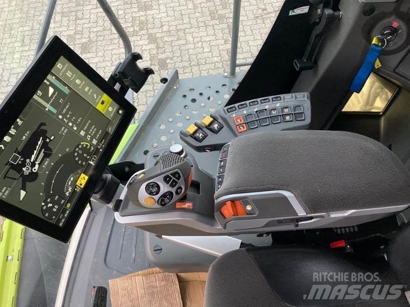 CLAAS LEXION 5400 Combine de secerat