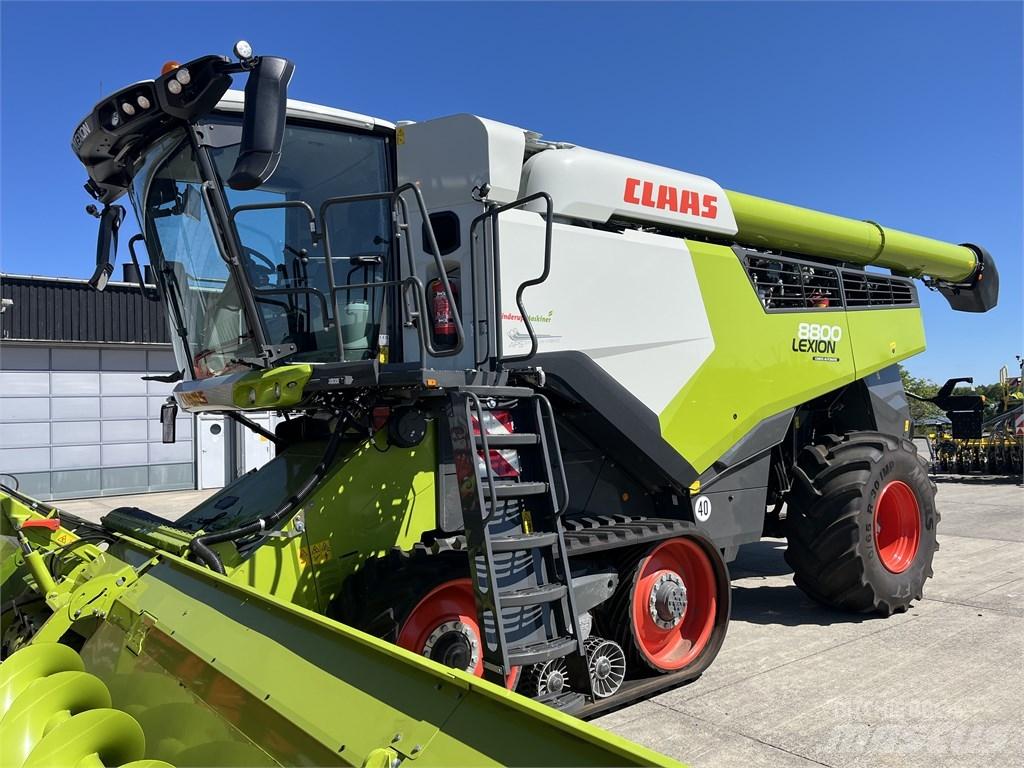 CLAAS Lexion 8800TT Combine de secerat