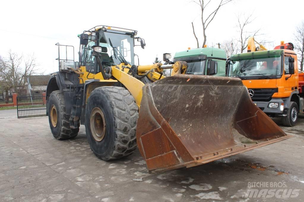 Komatsu WA 470-7 Incarcator pe pneuri