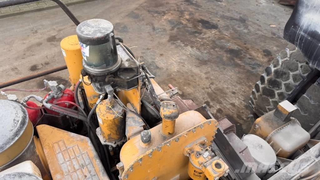 CAT 775 D Camioane cu basculante rigide
