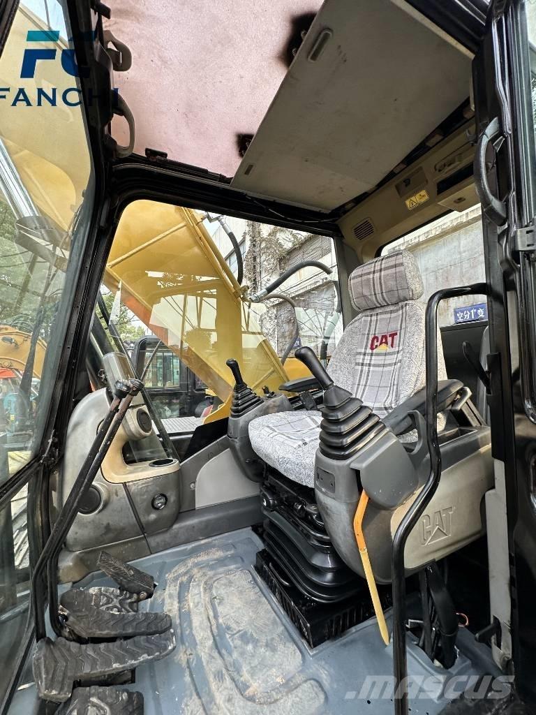 CAT 320 D Excavatoare pe șenile
