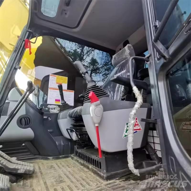 Komatsu PC270 Excavatoare pe șenile
