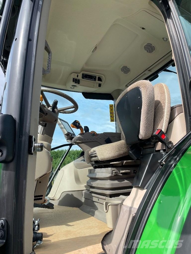 John Deere 6155R Tractoare