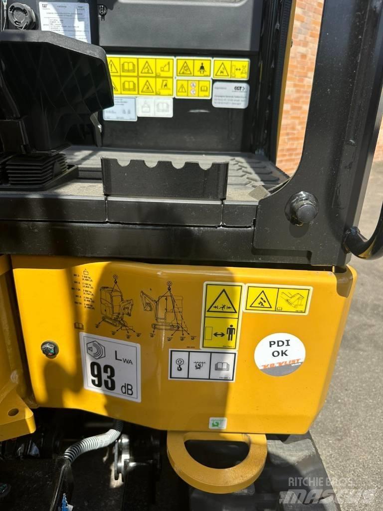 CAT 301.7 CR Excavatoare 7t - 12t