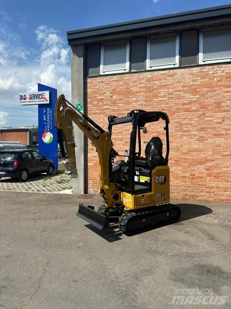 CAT 301.7 CR Excavatoare 7t - 12t