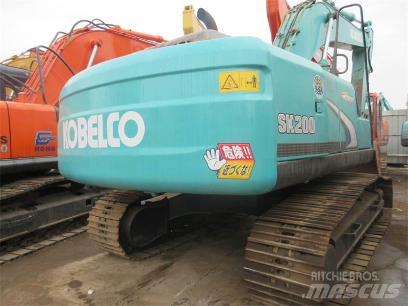 Kobelco SK200-8 Excavatoare pe șenile
