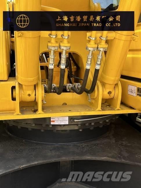 Komatsu PC 220 Excavatoare pe șenile
