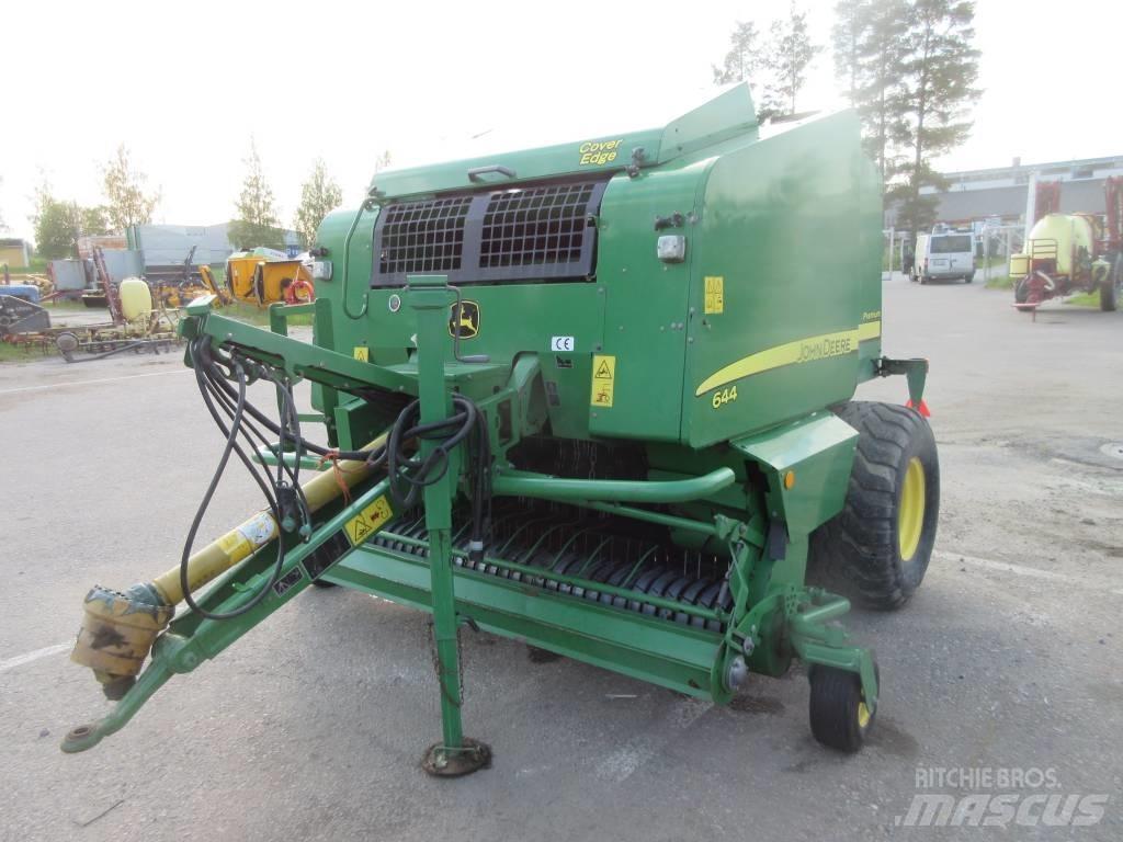 John Deere 644 Masina de balotat cilindric