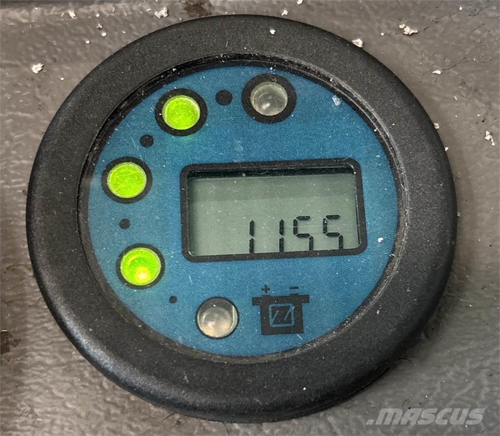 Atlet A160 Transpaleti autopropulsanti