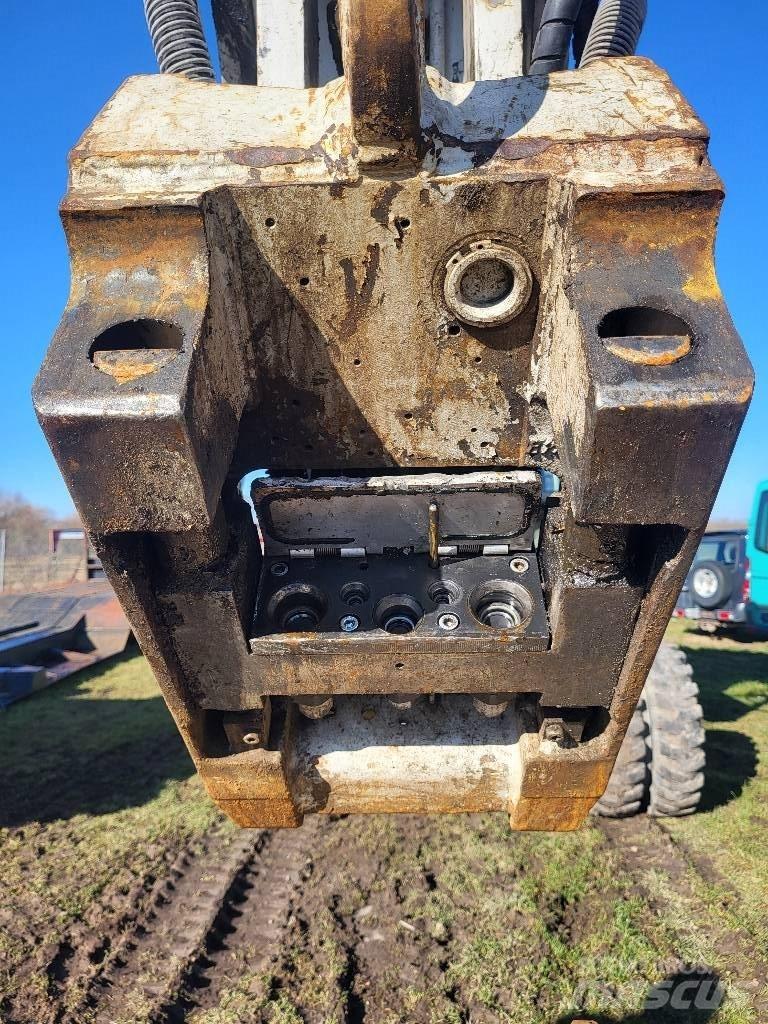 Hitachi ZX 170 W-3 Excavatoare cu roti
