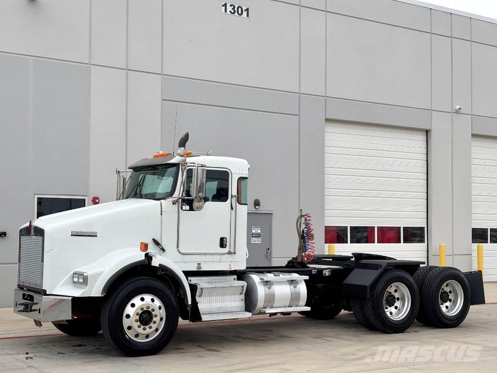 Kenworth T800 Autotractoare