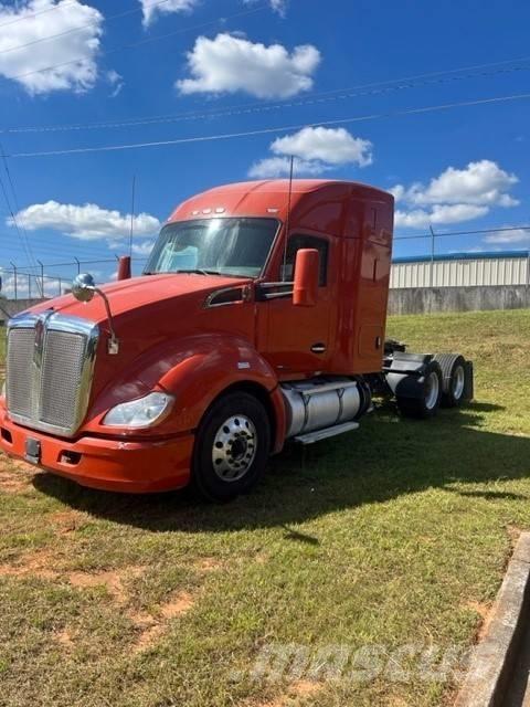 Kenworth T 680 Autotractoare