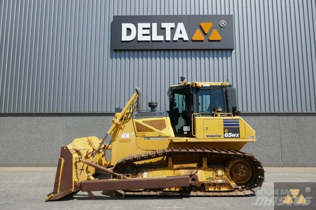 Komatsu D65WX-17 Buldozere pe senile