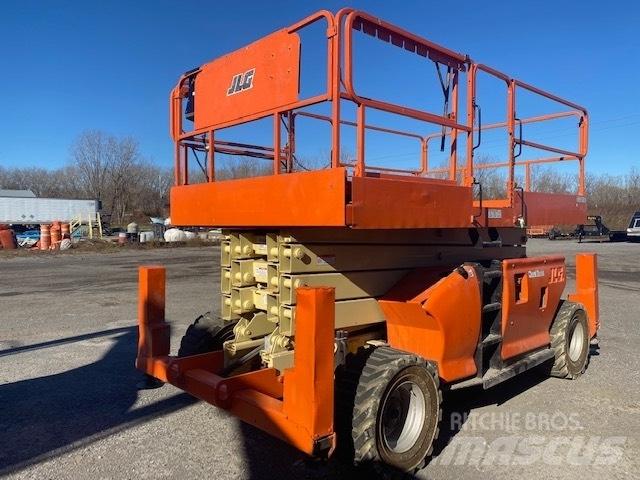 JLG 4394 RT Nacele cu brat articulat