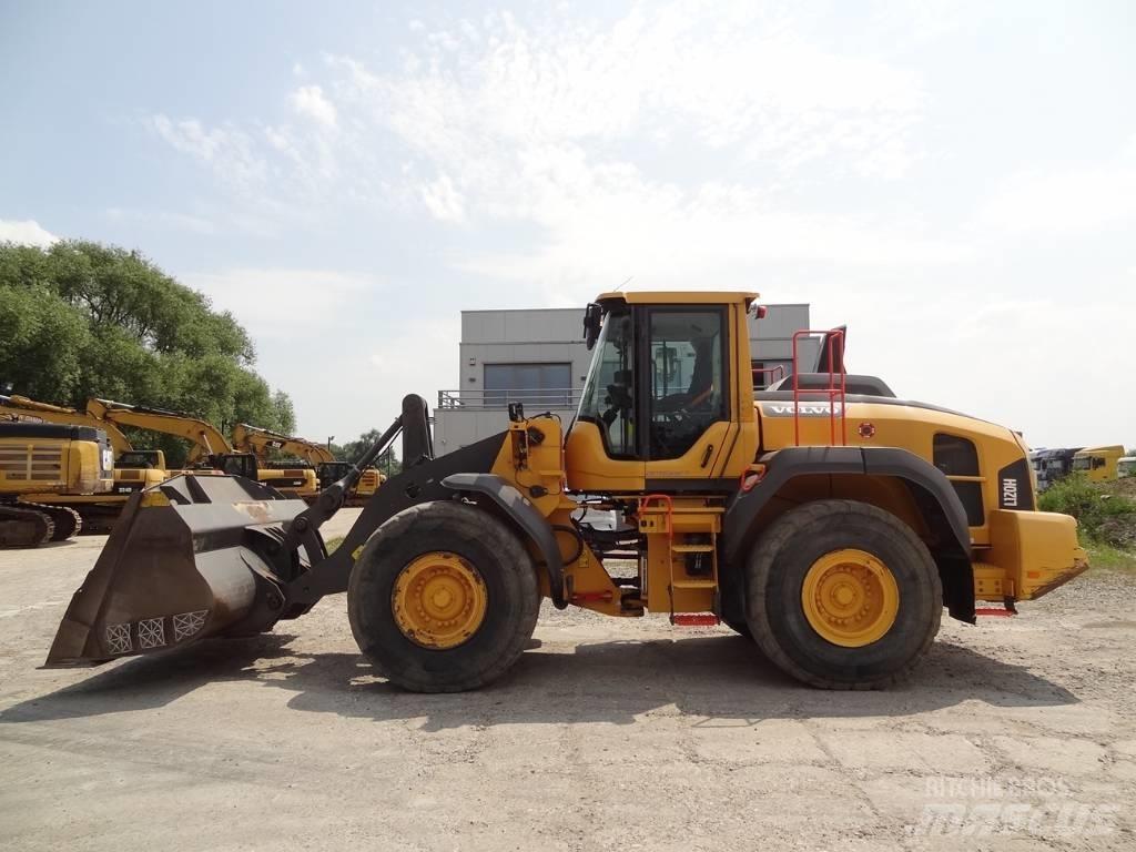 Volvo L 120 H Incarcator pe pneuri
