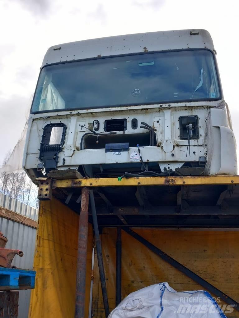 DAF XF105.460 Cabine si interior