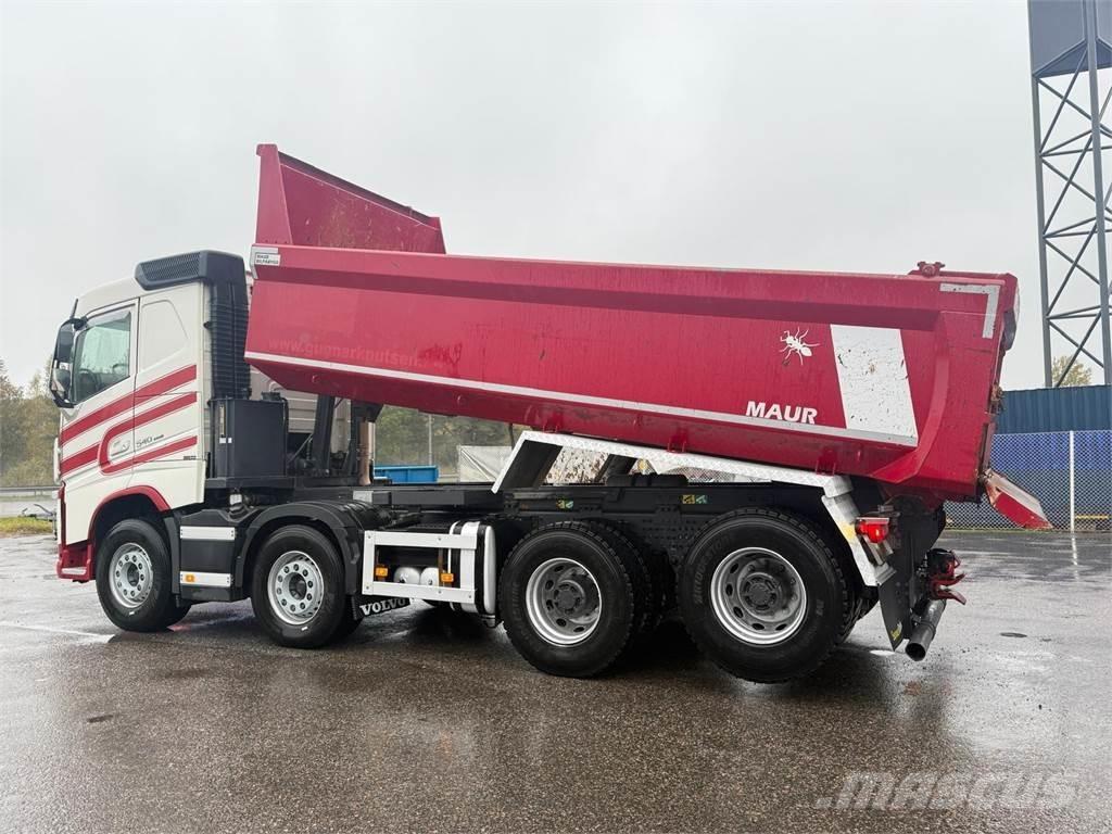 Volvo FH540 8x4 Autobasculanta