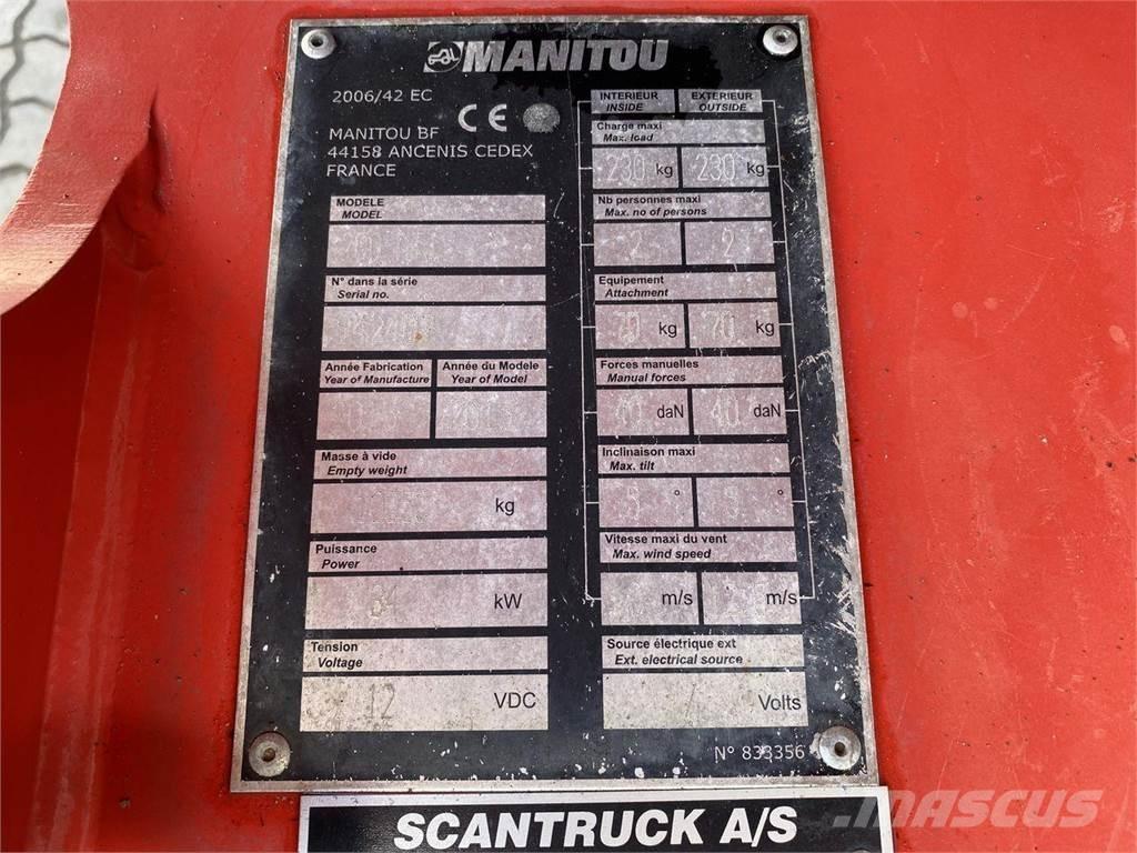 Manitou 200ATJ RC Nacele cu brat articulat