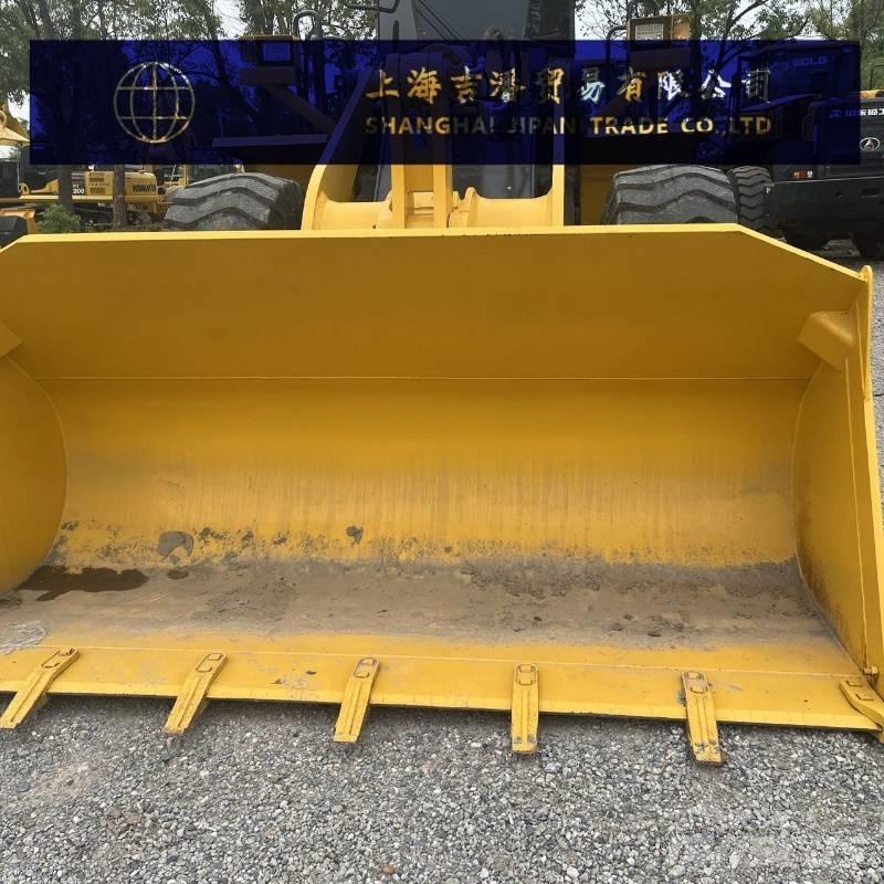 Komatsu WA 380 Incarcator pe pneuri