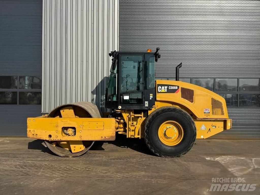CAT CS66B Compactoare monocilindrice