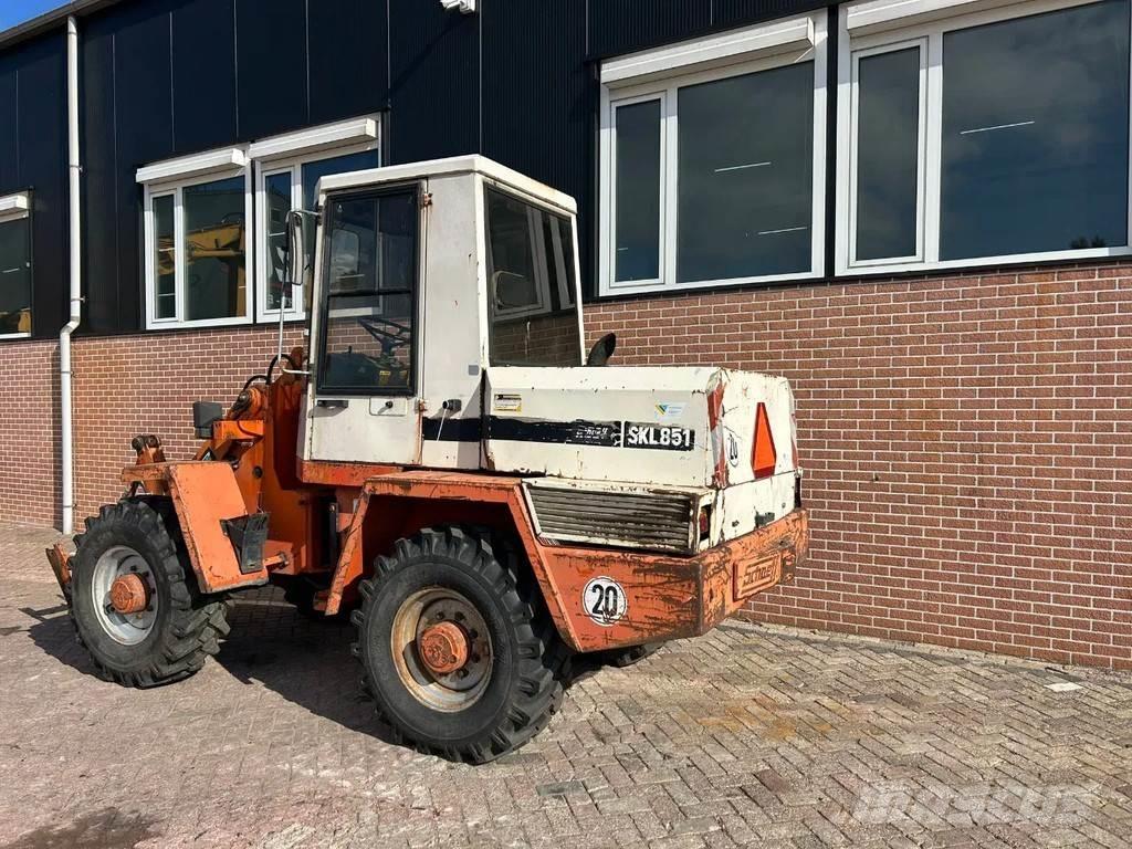 Schaeff SKL851 Incarcator pe pneuri