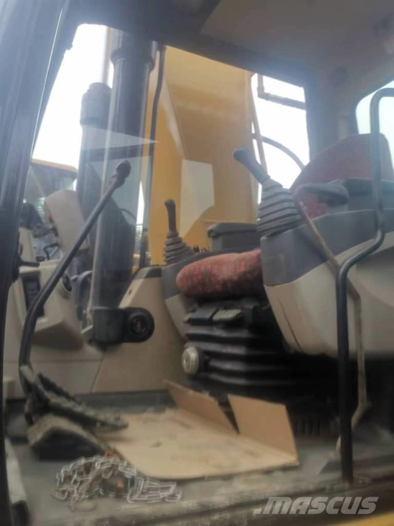 CAT 325 D Excavatoare pe șenile
