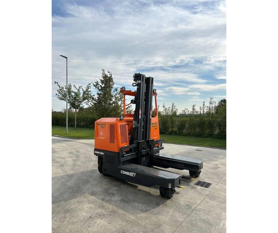 Combilift MR4 Stivuitoare cu patru brate