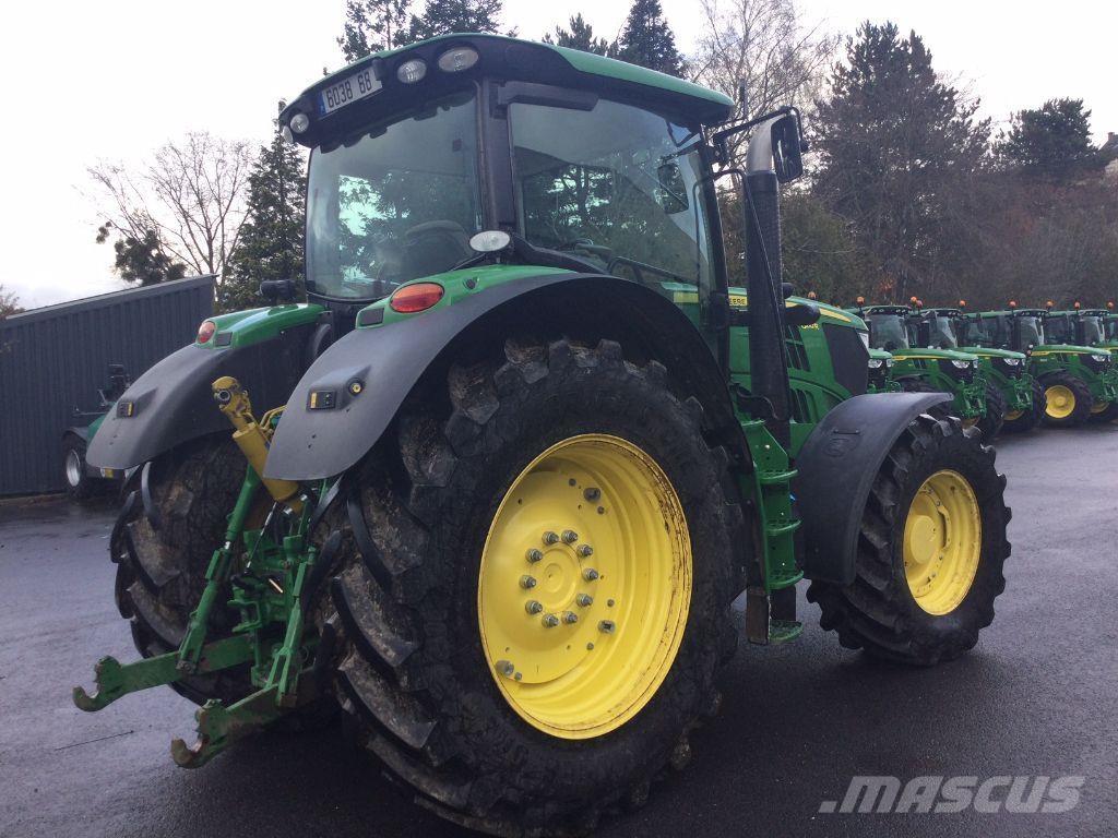 John Deere 6210R Tractoare