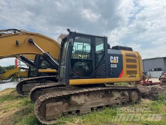 CAT 323 E Excavatoare pe șenile

