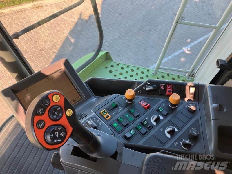CLAAS LEXION 600 Combine de secerat
