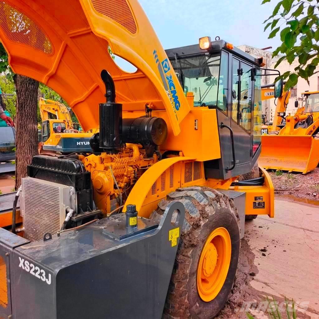 XCMG XS 223 J Compactoare monocilindrice