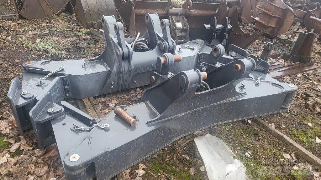 Doosan outdigger Sasiuri si suspensii