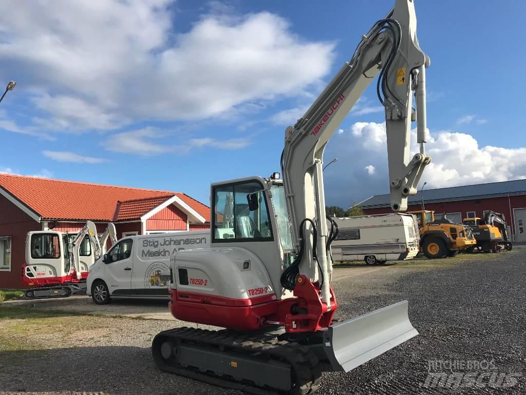 Takeuchi TB250-2 Mini excavatoare < 7t
