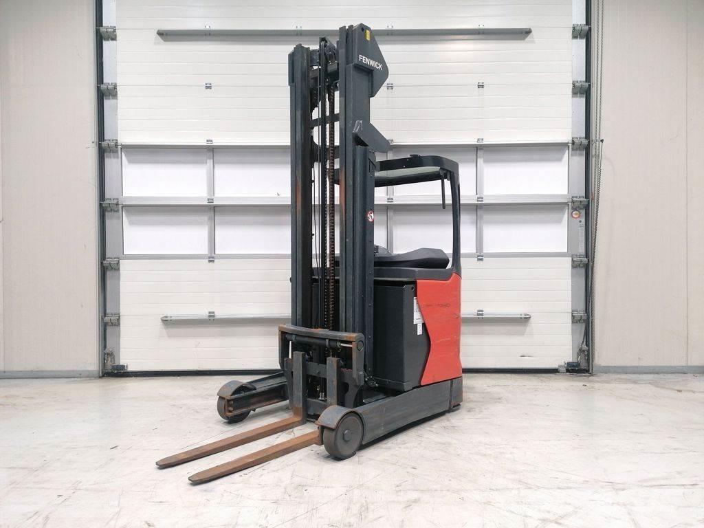 Linde R14-01 Stivuitor cu catarg retractabil
