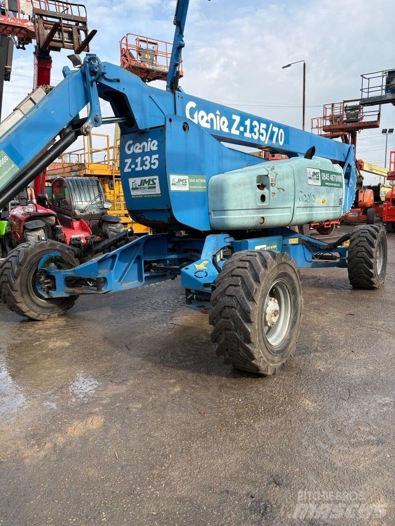 Genie Z 135/70 Nacele cu brat articulat