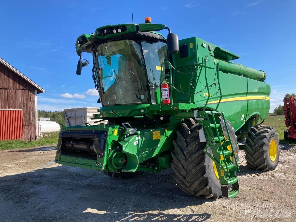 John Deere S790 Combine de secerat