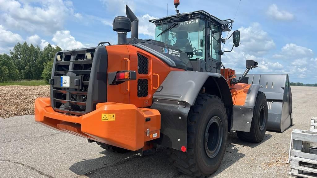 Hitachi ZW 220 Incarcator pe pneuri