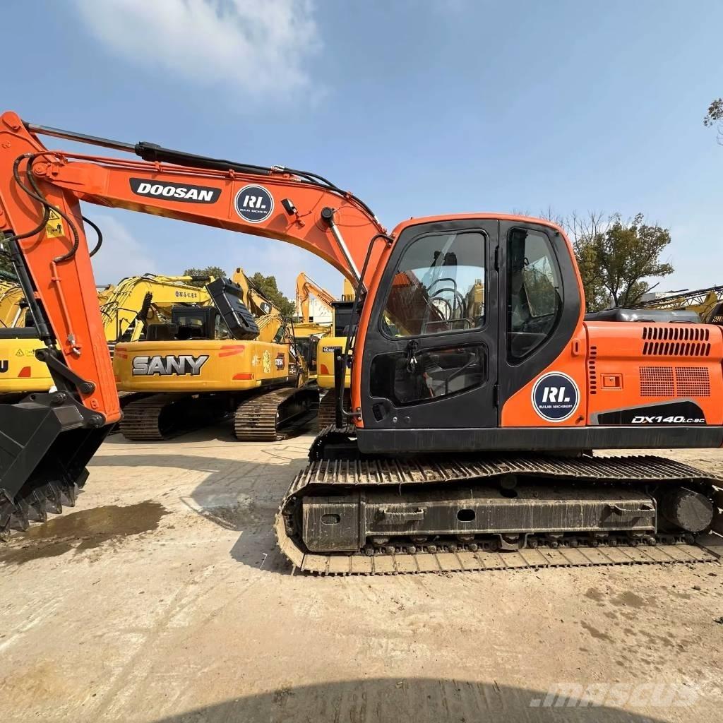 Doosan DX140LC-9C Excavatoare pe șenile
