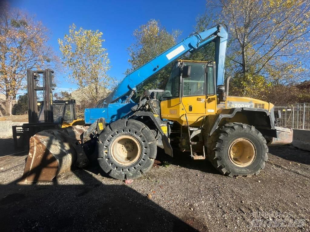 Komatsu WA 200 PT-5 Incarcator pe pneuri