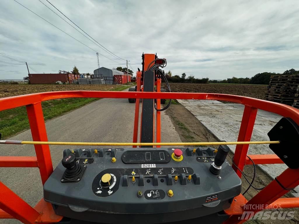JLG 860 SJ Nacele cu brat telescopic