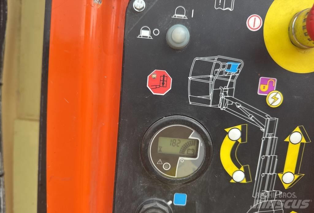 JLG Toucan 8 E Ascensoare verticale catarg