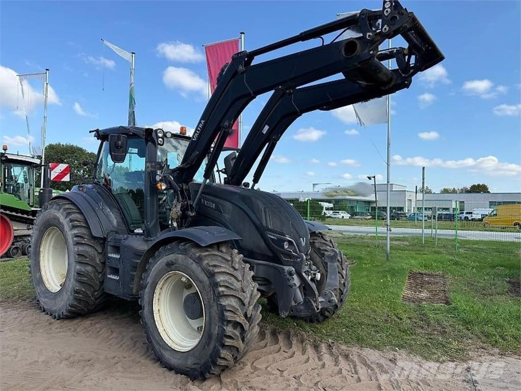 Valtra T 254 Versu Tractoare