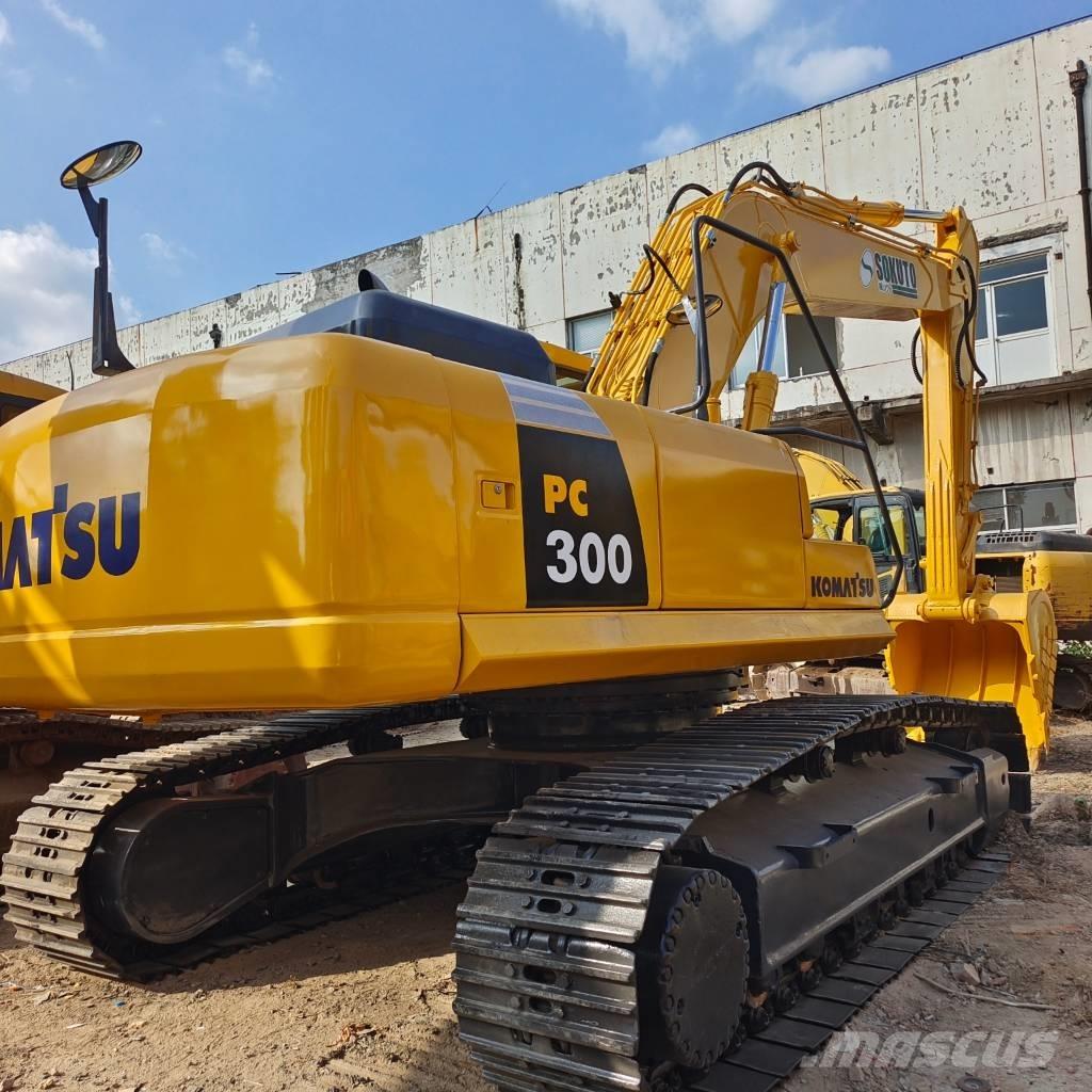 Komatsu PC 300 LC Excavatoare pe șenile
