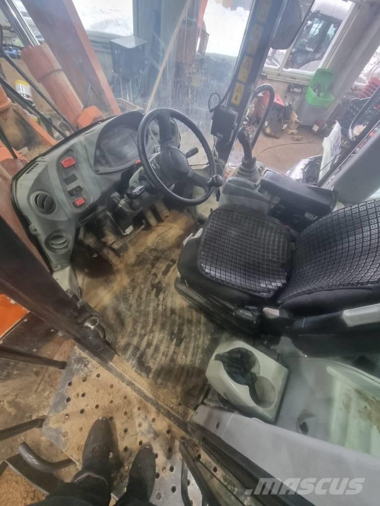 Hitachi ZW 310-6 Incarcator pe pneuri