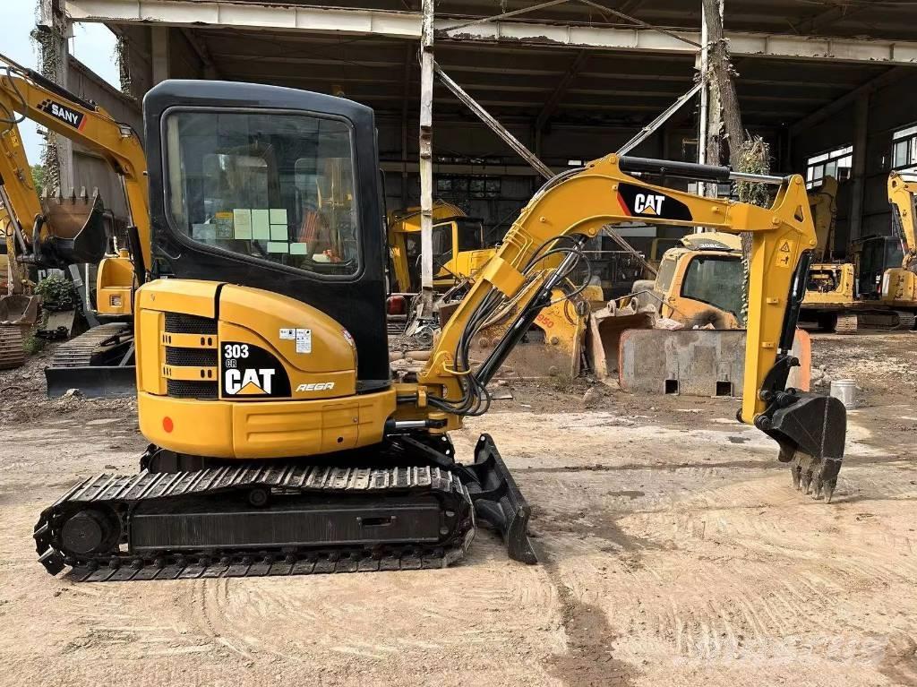 CAT 303 CR Mini excavatoare < 7t