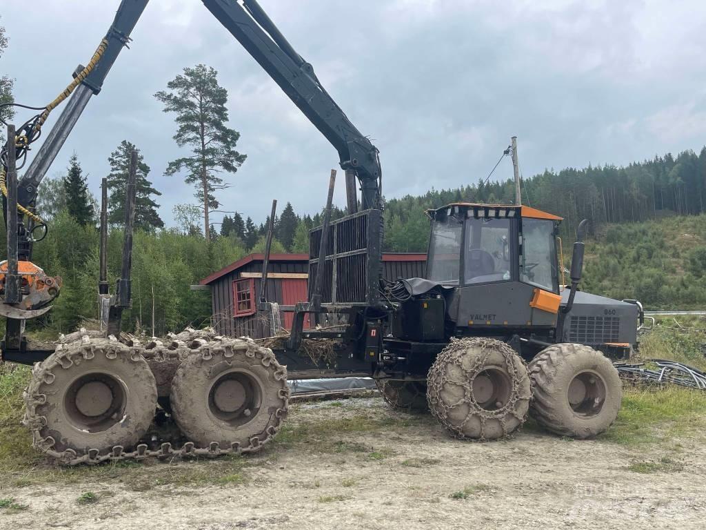 Valmet 860 Transportoare