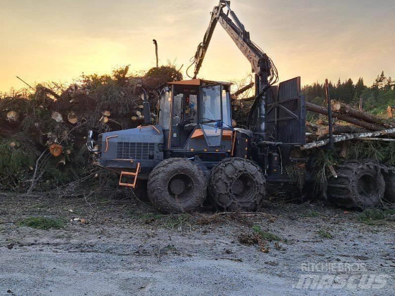 Valmet 860 Transportoare