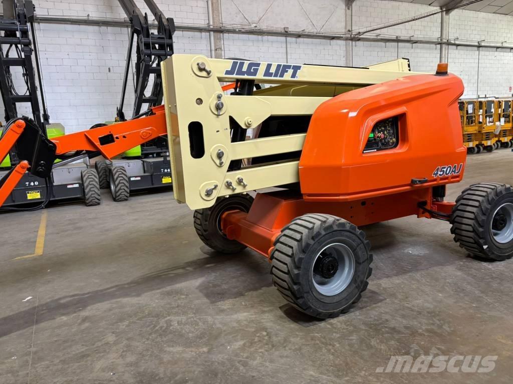 JLG 450 AJ Nacele cu brat articulat